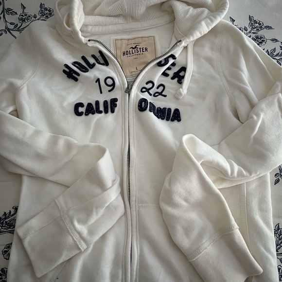 Set of 4 Hollister hoodies - Picture 5 of 5